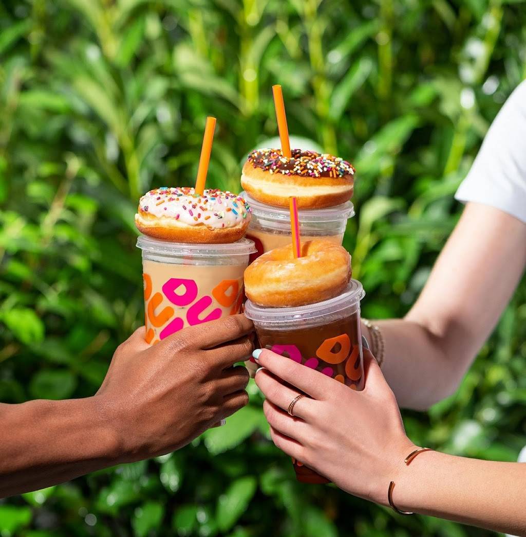 Dunkin | bakery | 715 S 72nd St, Omaha, NE 68114, USA | 4029164395 OR +1 402-916-4395
