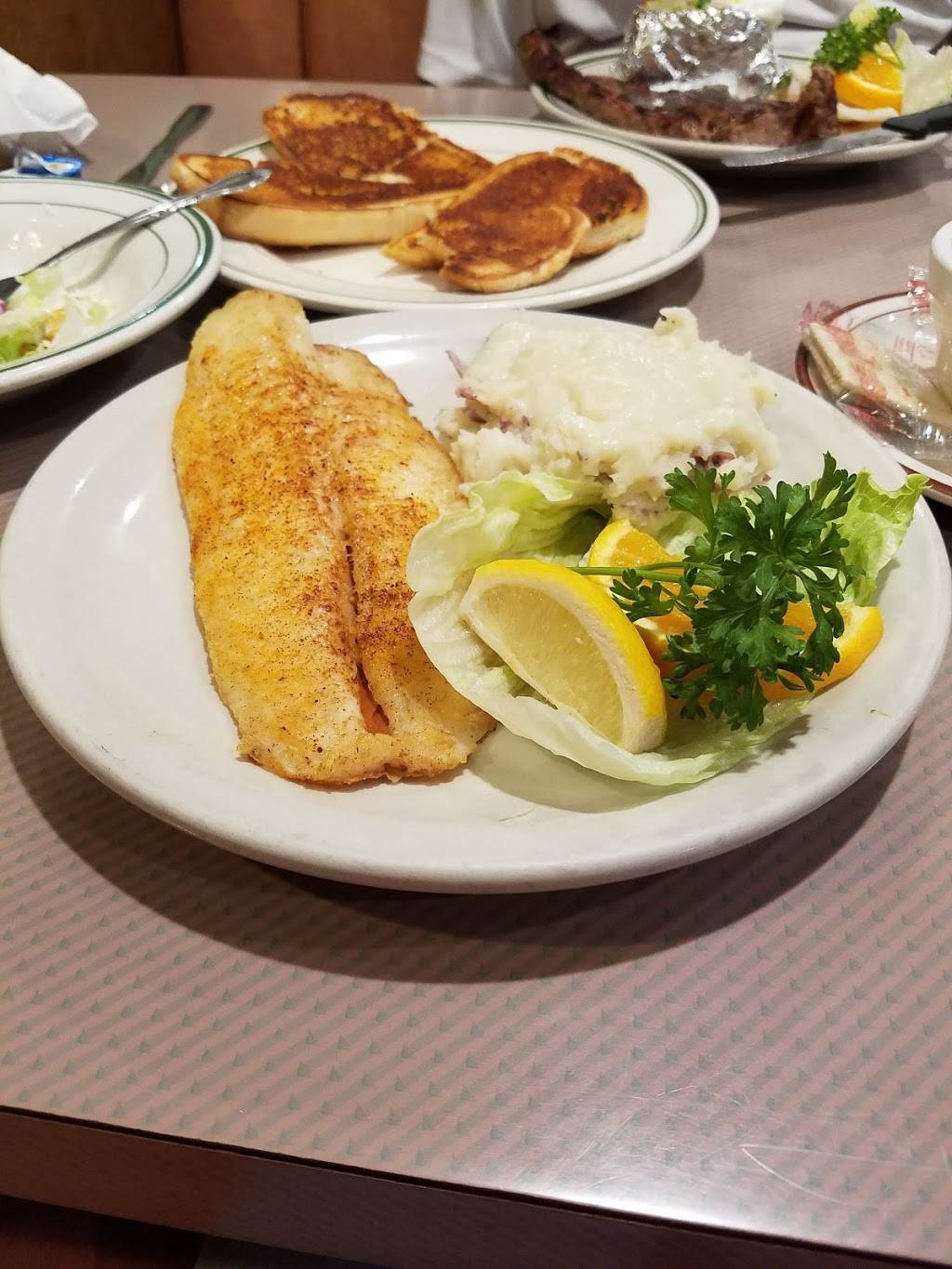 Spires Restaurant | restaurant | 13451 Newport Ave, Tustin, CA 92780, USA | 7145440631 OR +1 714-544-0631