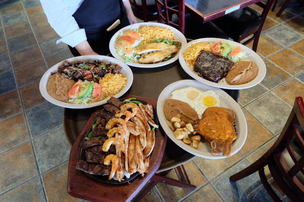 Taqueria La Felix | restaurant | 13726 Tomball Pkwy, Houston, TX 77086, USA | 2814164683 OR +1 281-416-4683