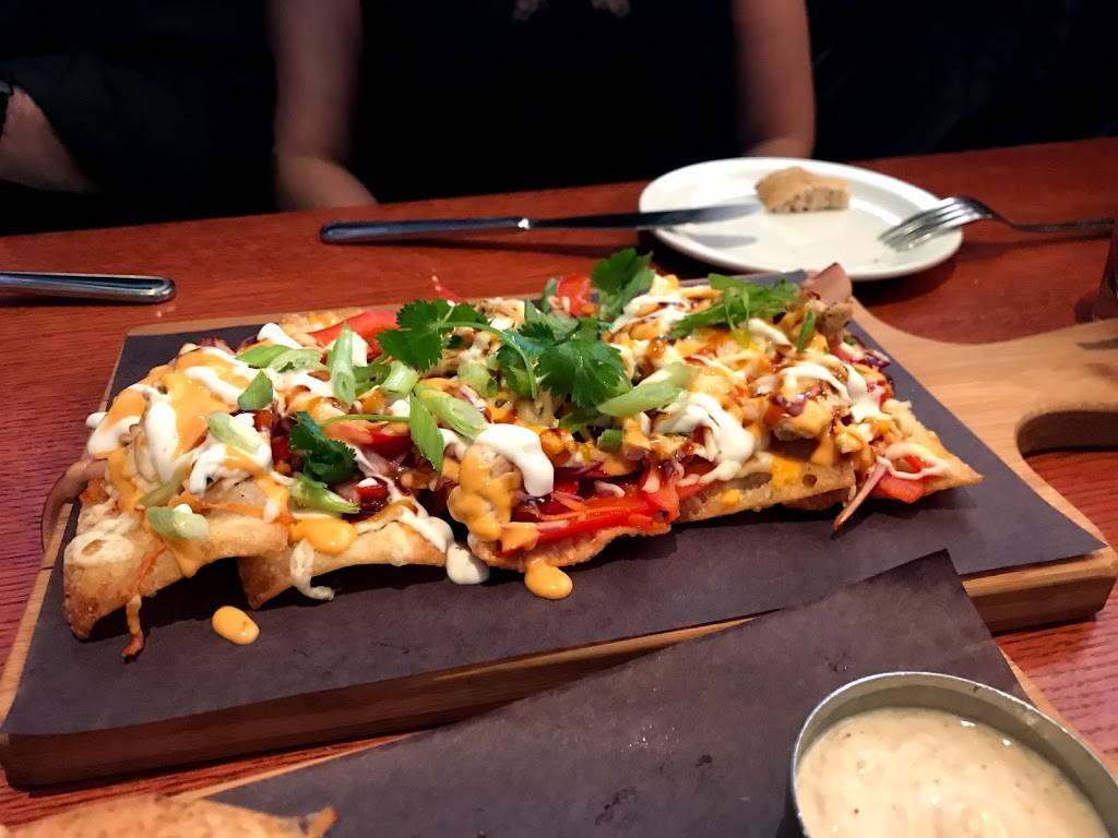 Canyon Creek Chophouse | restaurant | 299 Rathburn Rd W, Mississauga, ON L5B 4C1, Canada | 9052793342 OR +1 905-279-3342