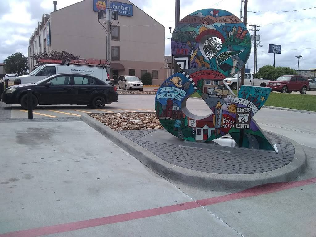 Pizza Hut | meal takeaway | 1119 S Madison St Suite B, Webb City, MO 64870, USA | 4176734696 OR +1 417-673-4696