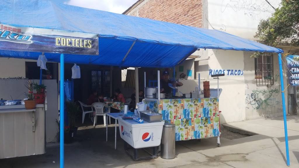 Chekos Mariscos y tacos varios | restaurant | Av. Alfonso Vidal Y Planas 85, Nueva Tijuana, 22435 Tijuana, B.C., Mexico | 016647820918 OR +52 664 782 0918