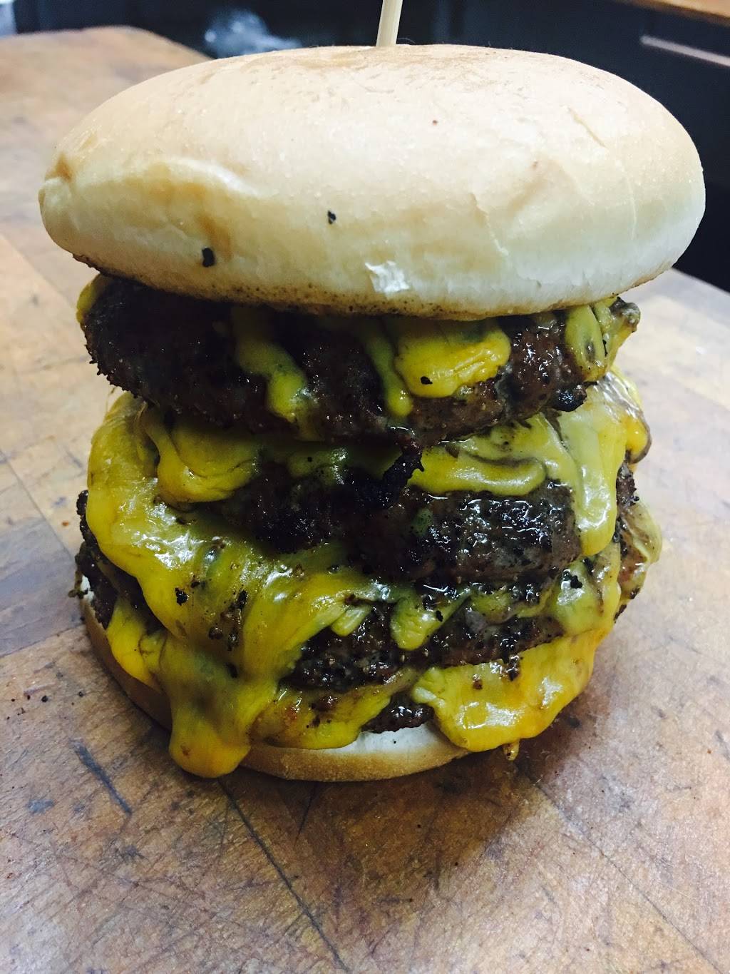 AJs Meat Market & Smokehouse | restaurant | 4908 FM 517 Rd E, Dickinson, TX 77539, USA | 2813377777 OR +1 281-337-7777