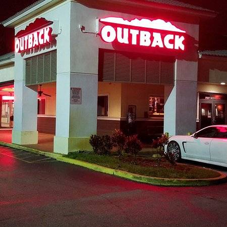 Outback Steakhouse | restaurant | 10400 Pines Blvd, Pembroke Pines, FL 33026, USA | 9549815300 OR +1 954-981-5300