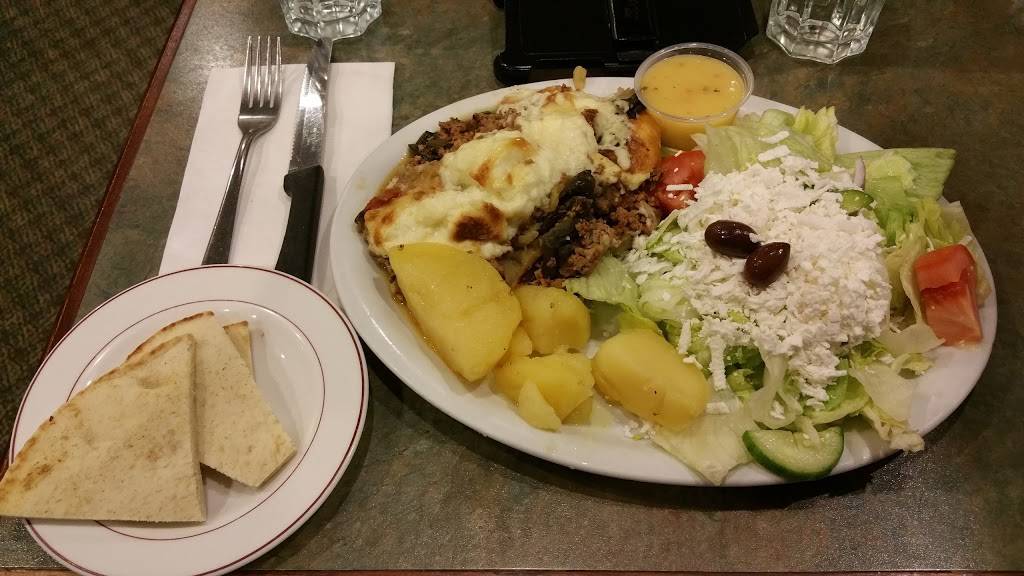 Quinte Restaurant | restaurant | 135 Cannifton Rd, Belleville, ON K8N 4V4, Canada | 6139621313 OR +1 613-962-1313