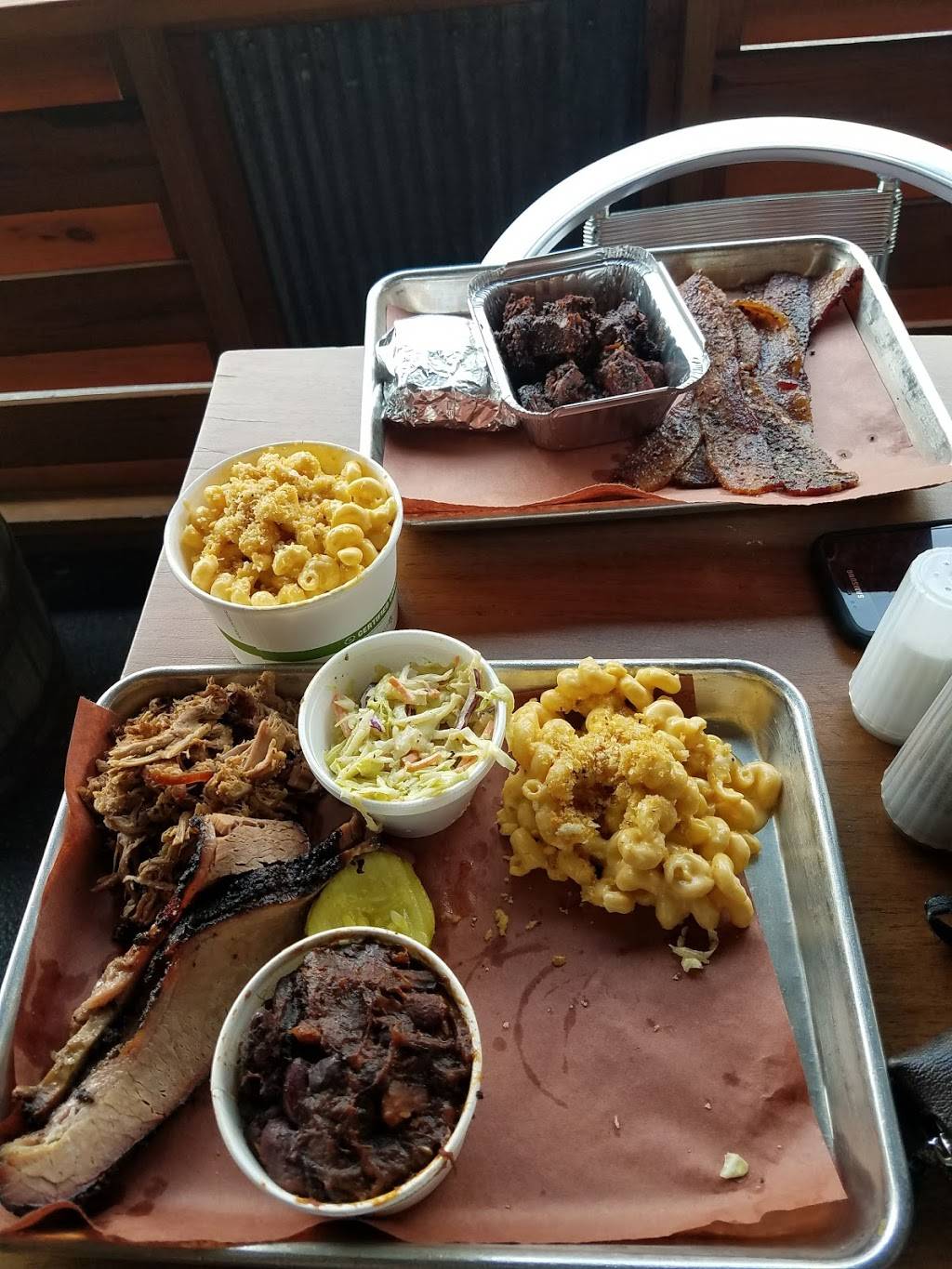 Woodpile BBQ Shack | restaurant | 303 S Main St, Clawson, MI 48017, USA | 2485658149 OR +1 248-565-8149