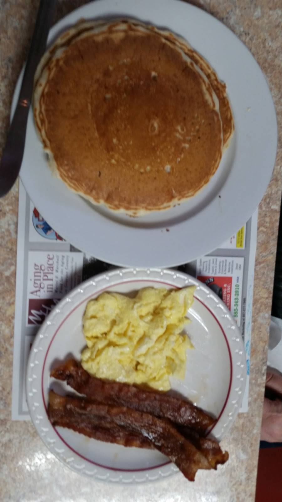 Miss Batavia | restaurant | 566 E Main St, Batavia, NY 14020, USA | 5853439786 OR +1 585-343-9786