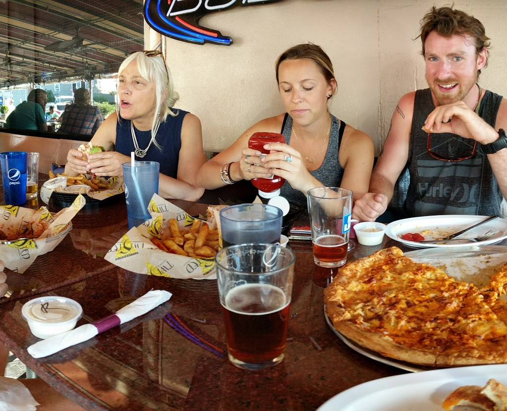 Steve Filippous Twisted Pizza Order Online | restaurant | 450 Main St, East Greenwich, RI 02818, USA | 4018855652 OR +1 401-885-5652