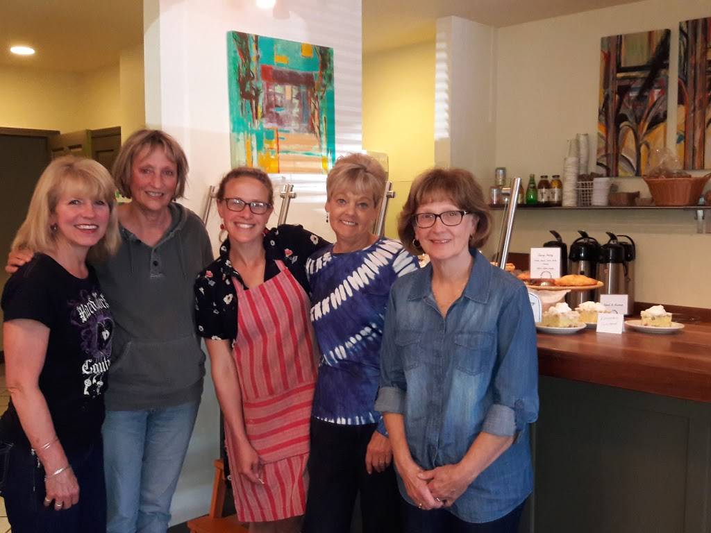 Marthas Eats & Treats | restaurant | 236 Railway St N, Dundas, MN 55019, USA | 5076452984 OR +1 507-645-2984