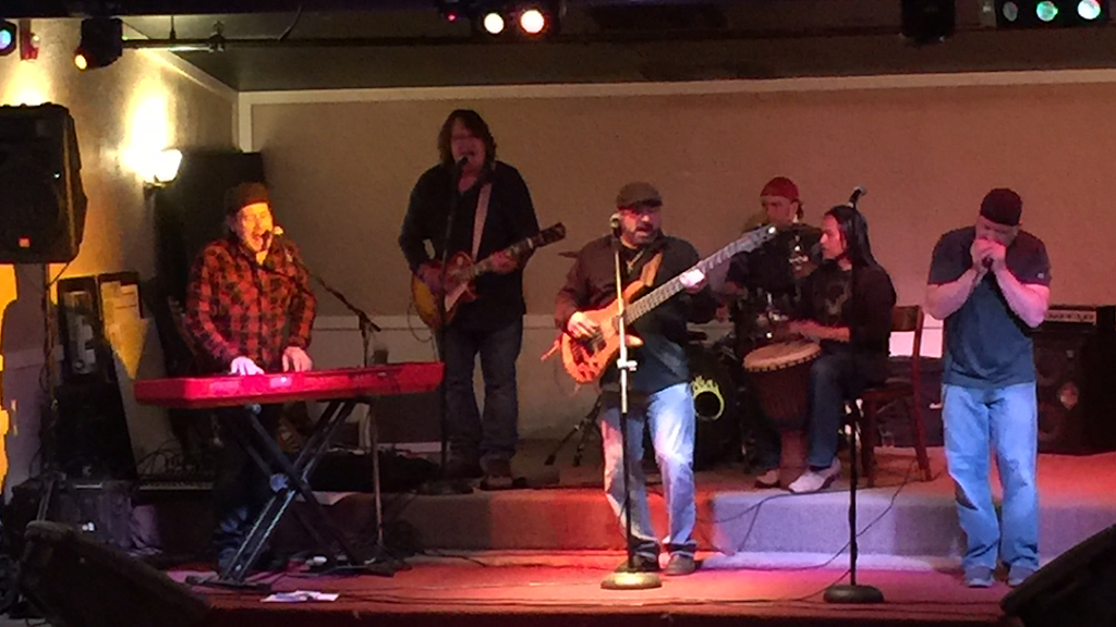 Breakaway | restaurant | Route 1 North, 221 Newbury St, Danvers, MA 01923, USA | 9787747270 OR +1 978-774-7270