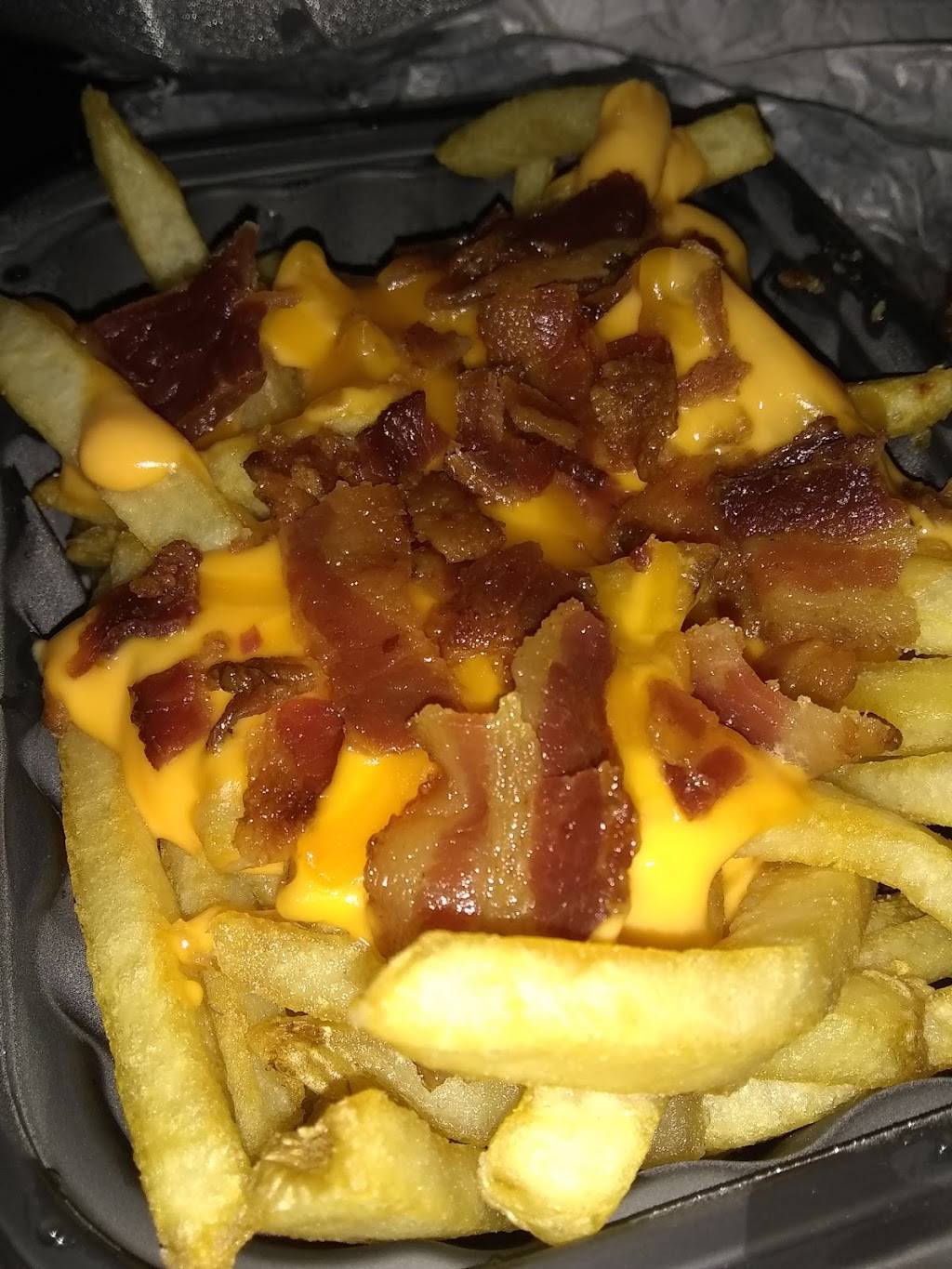 Wendys | restaurant | 2545 S Mooney Blvd, Visalia, CA 93277, USA | 5597330324 OR +1 559-733-0324