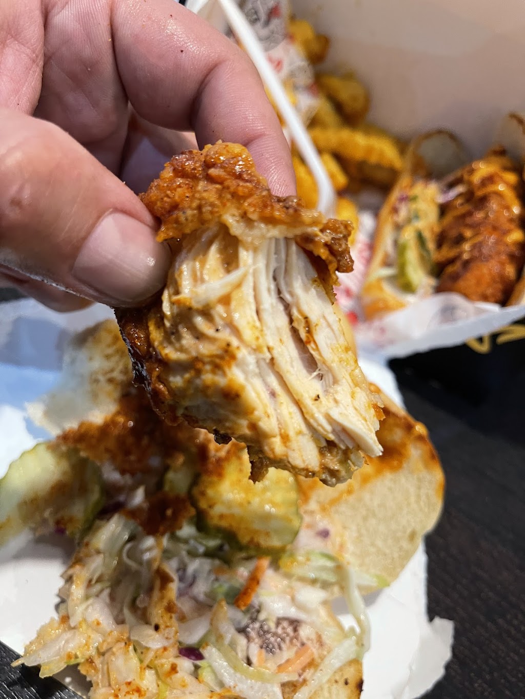 Richie’s hot chicken | restaurant | 591 N D St, San Bernardino, CA 92401, USA | 9094530046 OR +1 909-453-0046