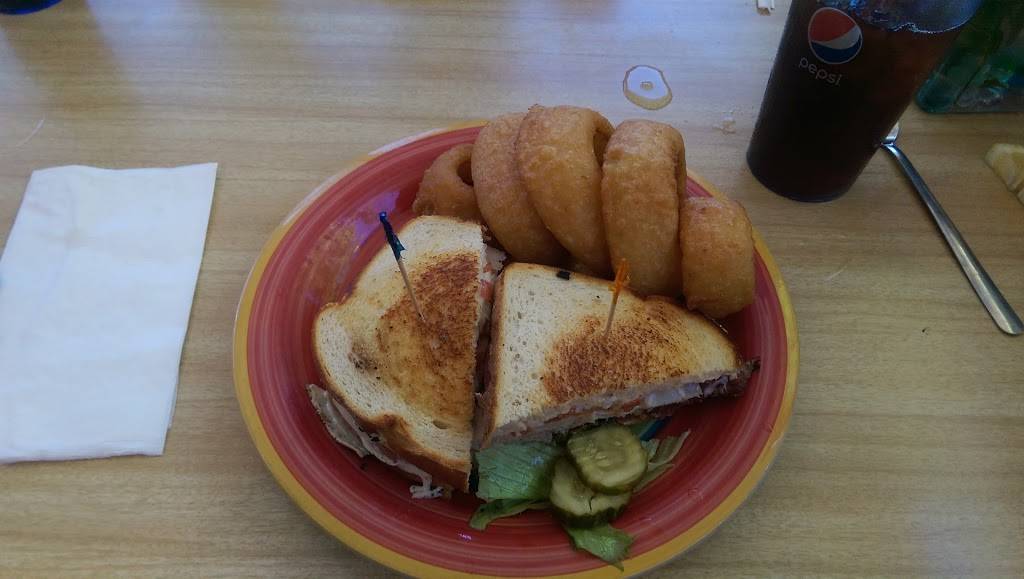 Jenns Cafe | restaurant | 1905 Mitchell Ave, Oroville, CA 95966, USA | 5305321418 OR +1 530-532-1418