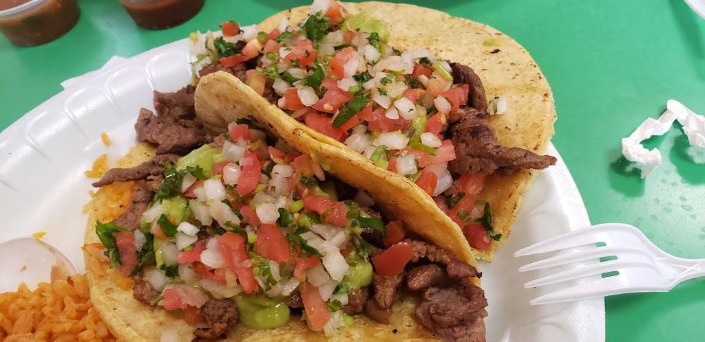 Jilbertos Taco Shop | restaurant | 31178-31198 Pauba Rd, Temecula, CA 92592, USA | 9512949227 OR +1 951-294-9227