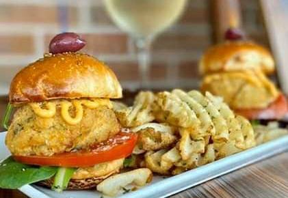 TANNINS Wine Bar & Tapas Restaurant | restaurant | 3855 S Alameda St, Corpus Christi, TX 78411, USA | 3613343893 OR +1 361-334-3893