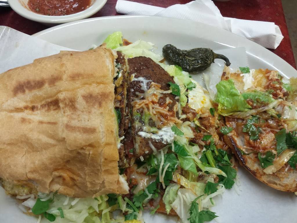 Antojeria DF Mexican Food | restaurant | 3400 US-281, Mineral Wells, TX 76067, USA | 9404528871 OR +1 940-452-8871