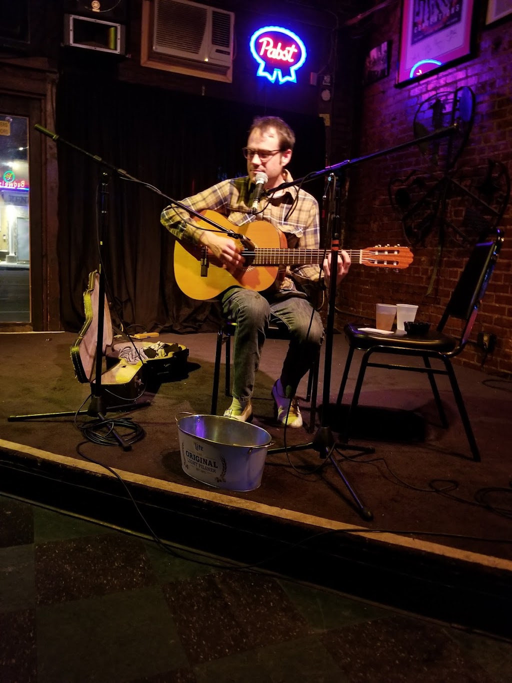 Murphys | restaurant | 1589 Madison Ave, Memphis, TN 38104, USA | 9017264193 OR +1 901-726-4193