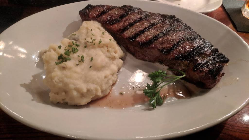 Harold Seltzers Steakhouse | restaurant | 9409 US-19, Port Richey, FL 34668, USA | 7278077777 OR +1 727-807-7777