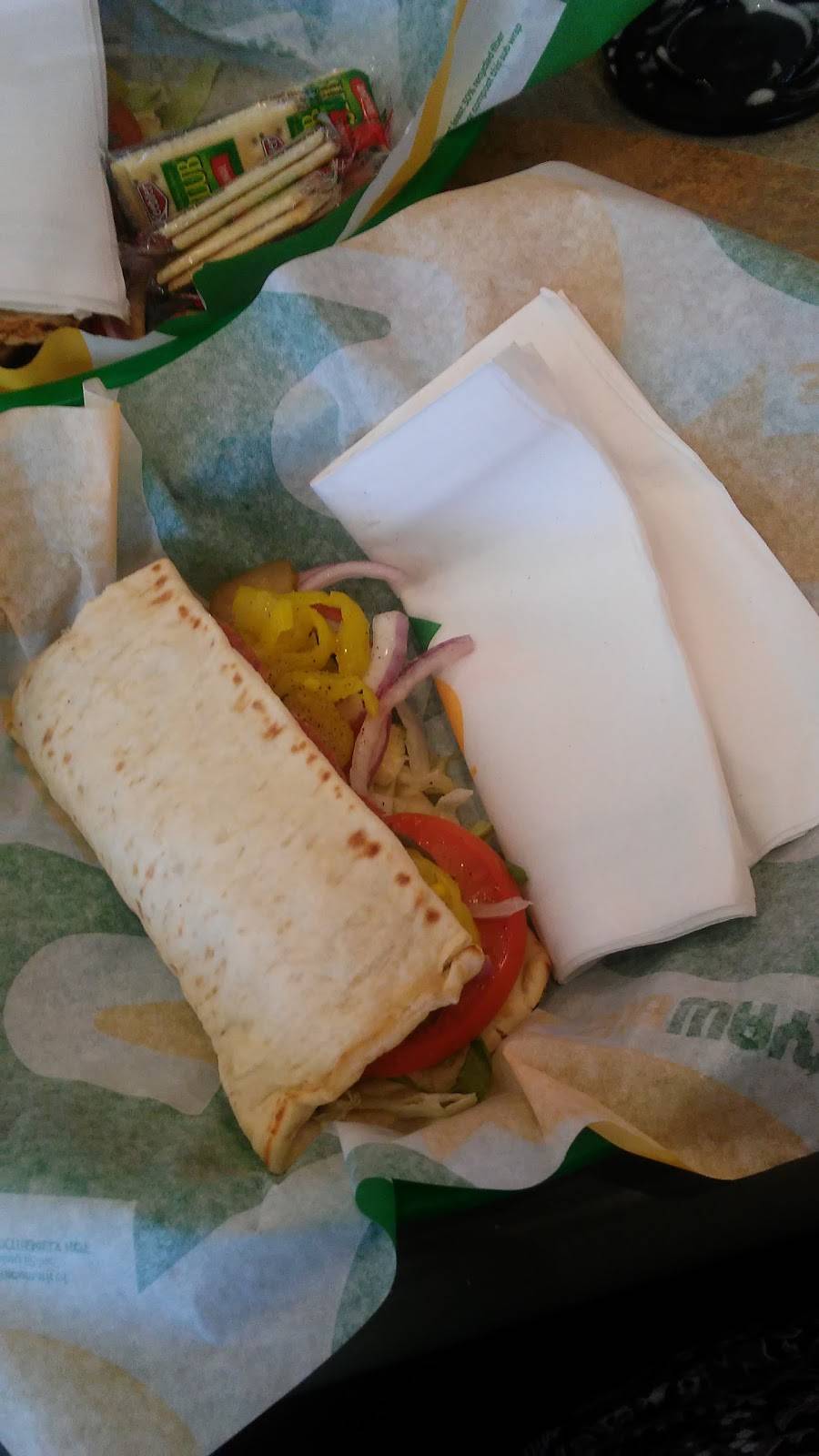 Subway Restaurants | restaurant | 4835 Calhoun Rd Suite D, Houston, TX 77004, USA | 2818886311 OR +1 281-888-6311