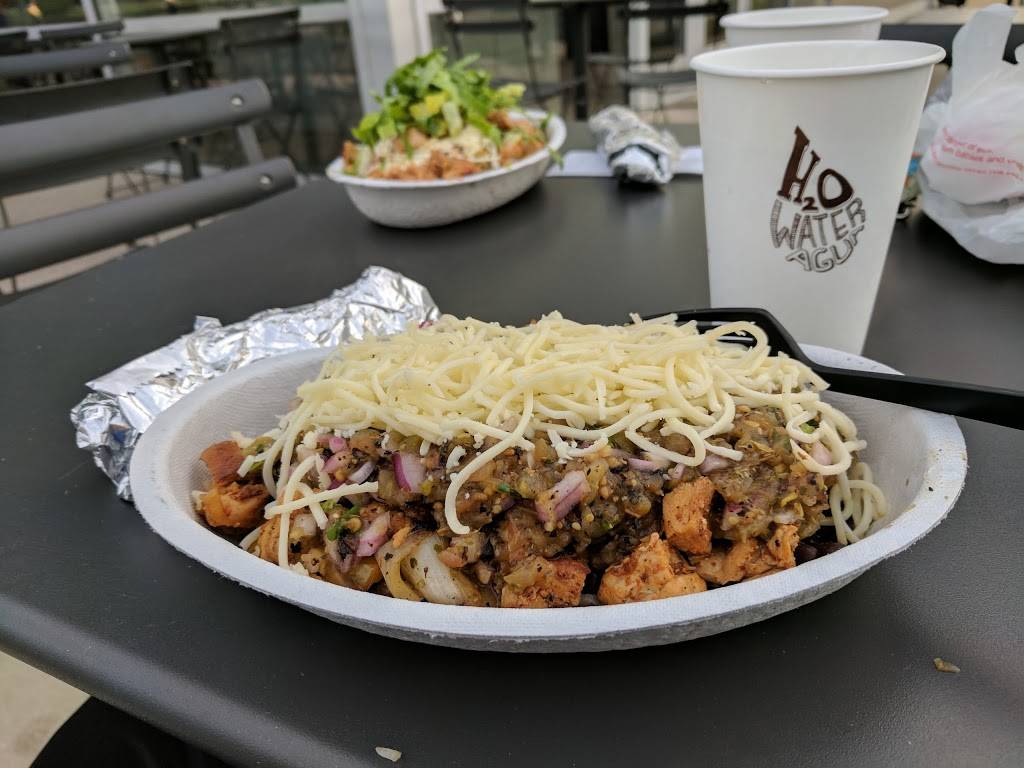 Chipotle Mexican Grill | restaurant | 1255 S Kirkwood Rd, Kirkwood, MO 63122, USA | 3142380300 OR +1 314-238-0300