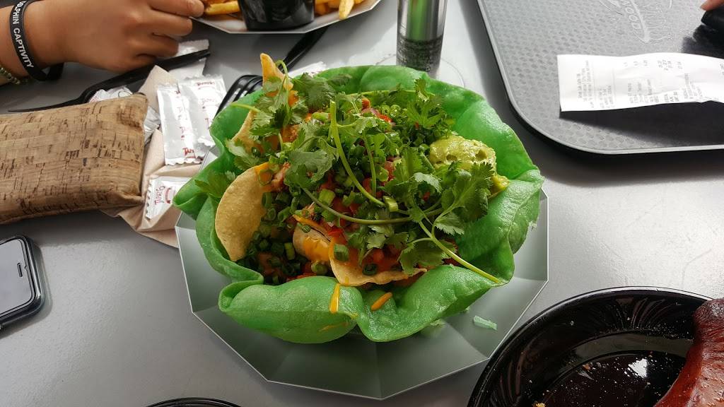 Grus Lab Cafe | cafe | 49 Production Plaza, North Hollywood, CA 91602, USA | 8008648377 OR +1 800-864-8377