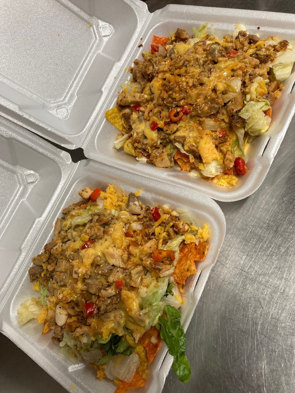 Cs Chicken Coop | restaurant | 3215 South Ave, Youngstown, OH 44502, USA | 2343132087 OR +1 234-313-2087