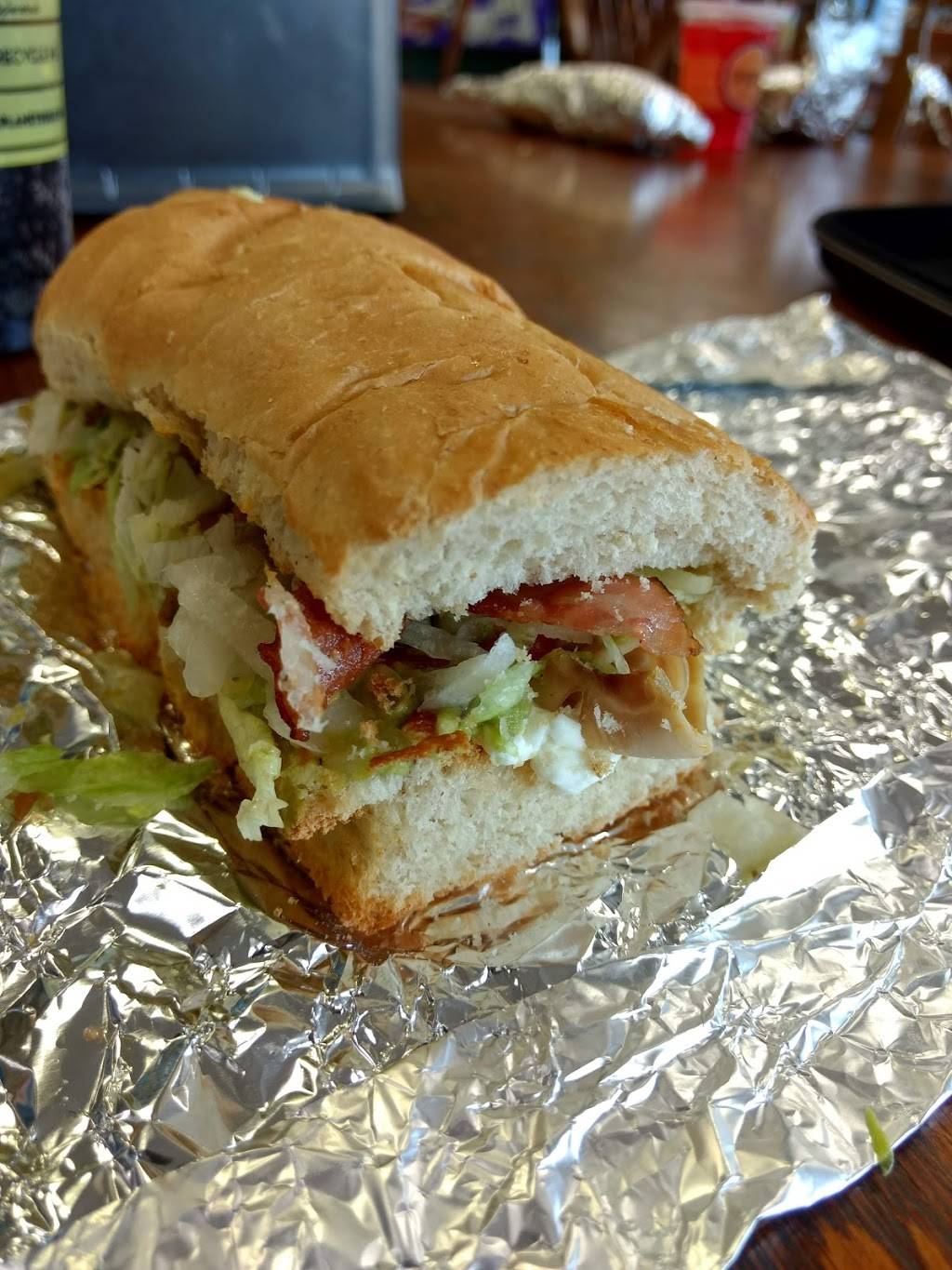 Yello Sub | meal delivery | 1814 W 23rd St, Lawrence, KS 66046, USA | 7858436000 OR +1 785-843-6000