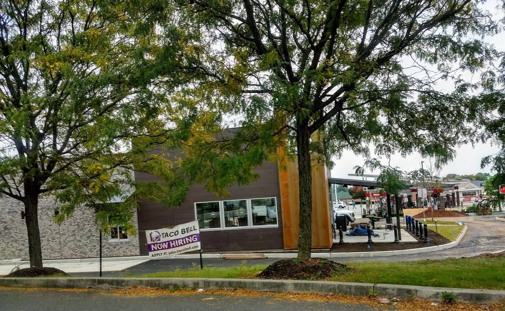 Taco Bell | meal takeaway | 5012 Pennell Rd, Aston, PA 19014, USA | 4846406168 OR +1 484-640-6168