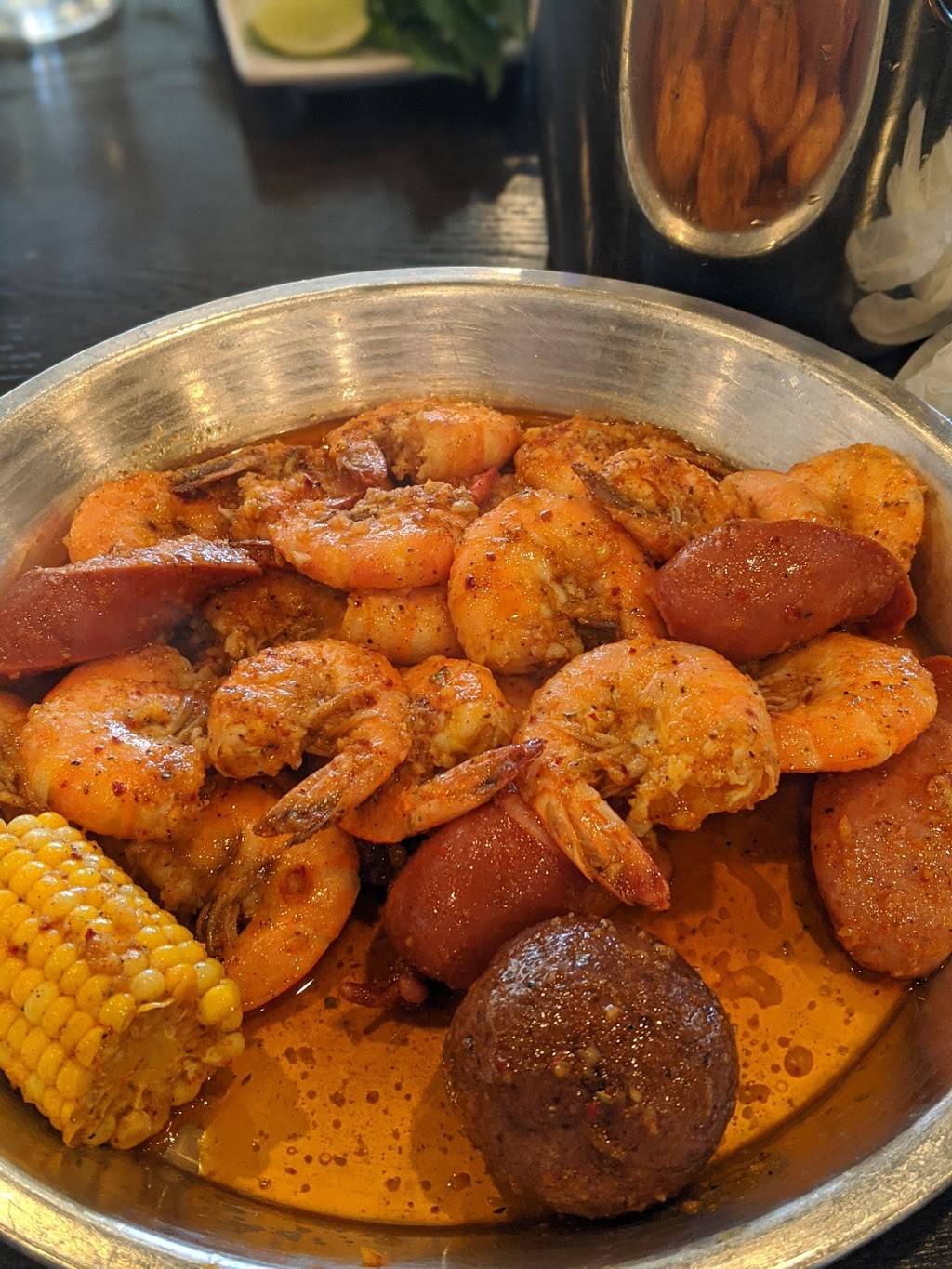 Tasty Pho & Crawfish Bar | restaurant | 7741 Tylers Pl Blvd, West Chester Township, OH 45069, USA | 5137775757 OR +1 513-777-5757