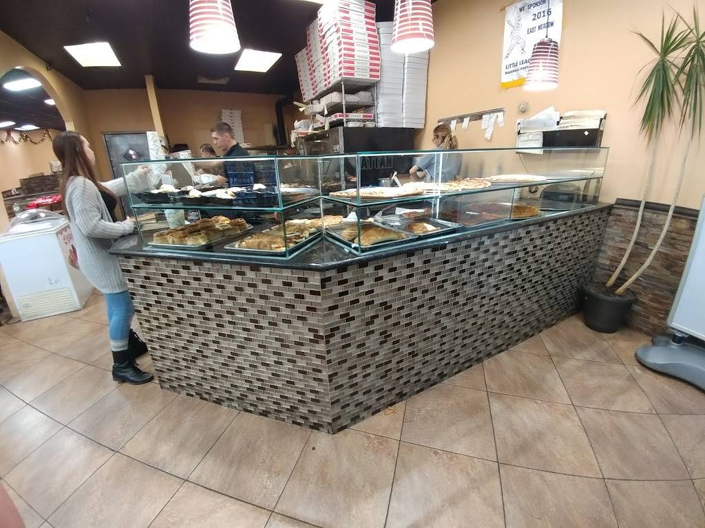 Mille Grazie Pizzeria | restaurant | 2063 Hempstead Turnpike, East Meadow, NY 11554, USA | 5162803862 OR +1 516-280-3862