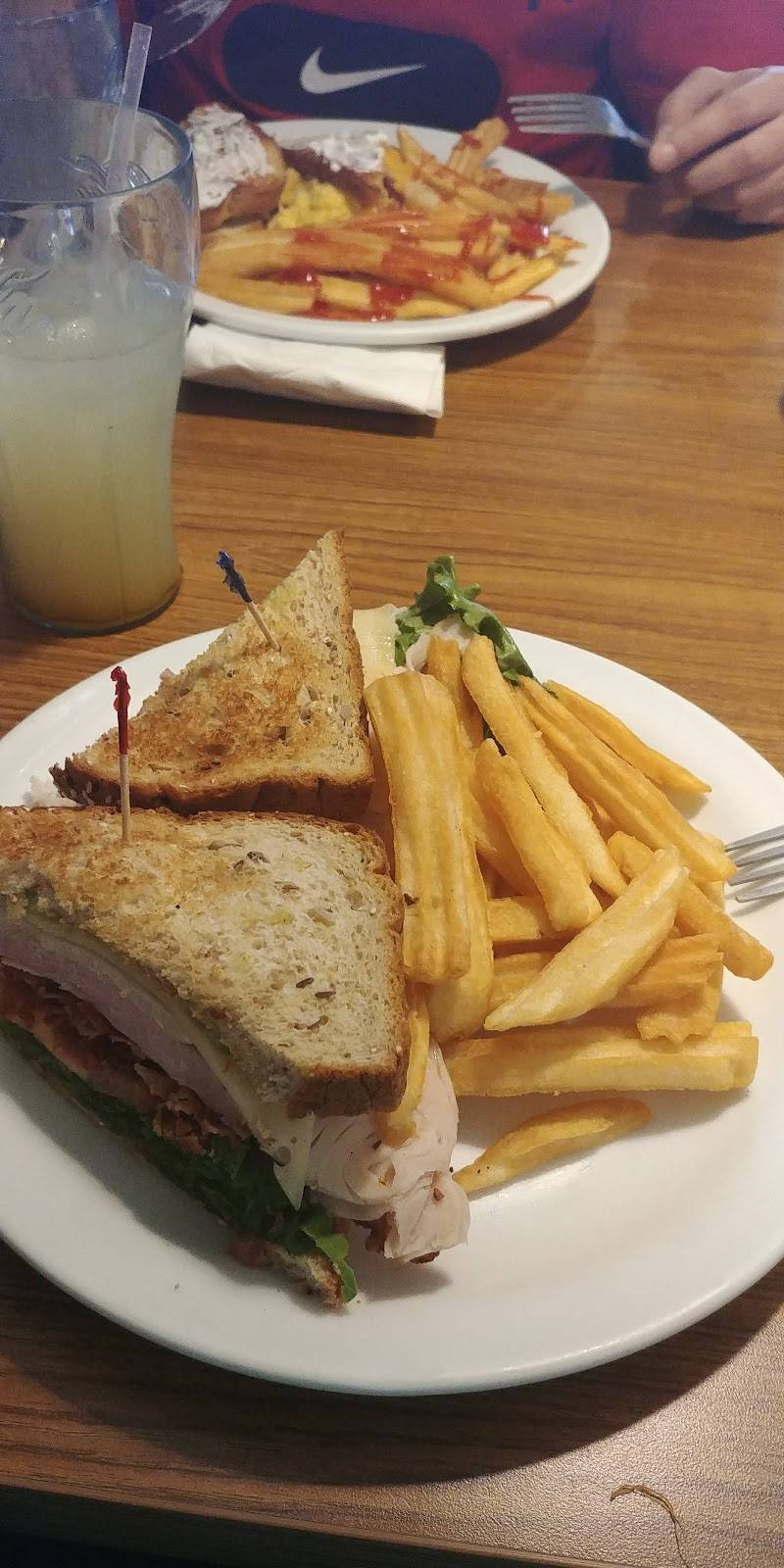 Dennys | restaurant | 1815 N Foster Rd, San Antonio, TX 78244, USA | 2106660063 OR +1 210-666-0063