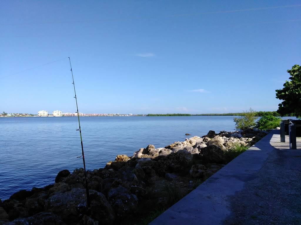 Marco Island Yacht Club | restaurant | 1400 N Collier Blvd, Marco Island, FL 34145, USA | 2393940199 OR +1 239-394-0199