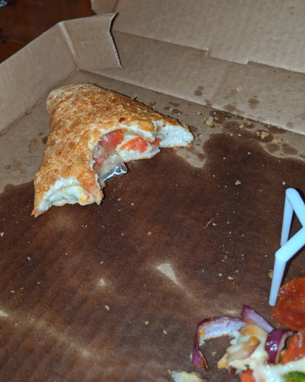 Pizza Hut | meal takeaway | 3701 W Old Shakopee Rd Ste 200, Bloomington, MN 55431, USA | 9528811222 OR +1 952-881-1222