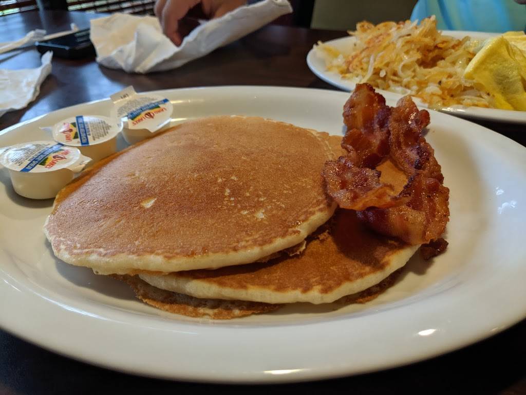 Omelette House | restaurant | 1 Diamond Causeway, Savannah, GA 31406, USA | 9123548899 OR +1 912-354-8899