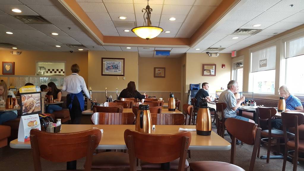 IHOP | restaurant | 7120 N Mannheim Rd, Rosemont, IL 60018, USA | 8472977992 OR +1 847-297-7992