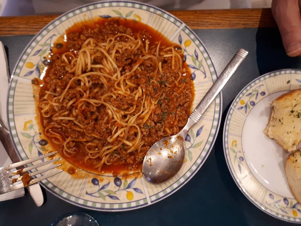 Marias Kitchen Italian Cuisine | restaurant | 588 Edward Ave, Richmond Hill, ON L4C 9Y6, Canada | 9057378752 OR +1 905-737-8752