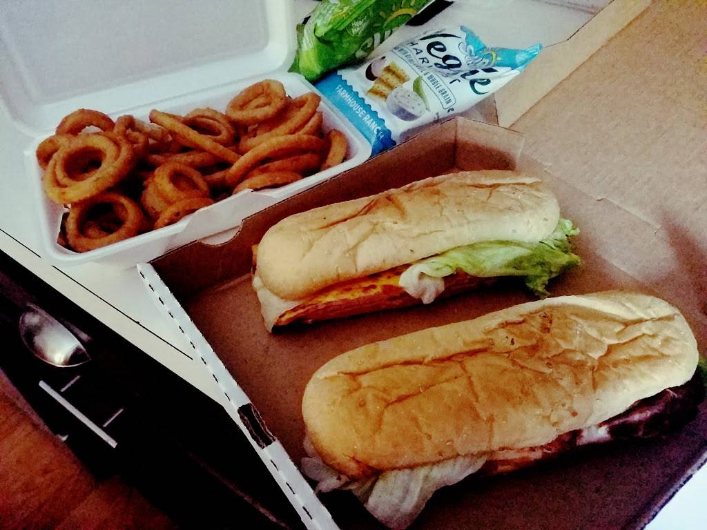 Riverside Pizza | restaurant | 9310 Mcgregor Rd, Pinckney, MI 48169, USA | 7344260800 OR +1 734-426-0800