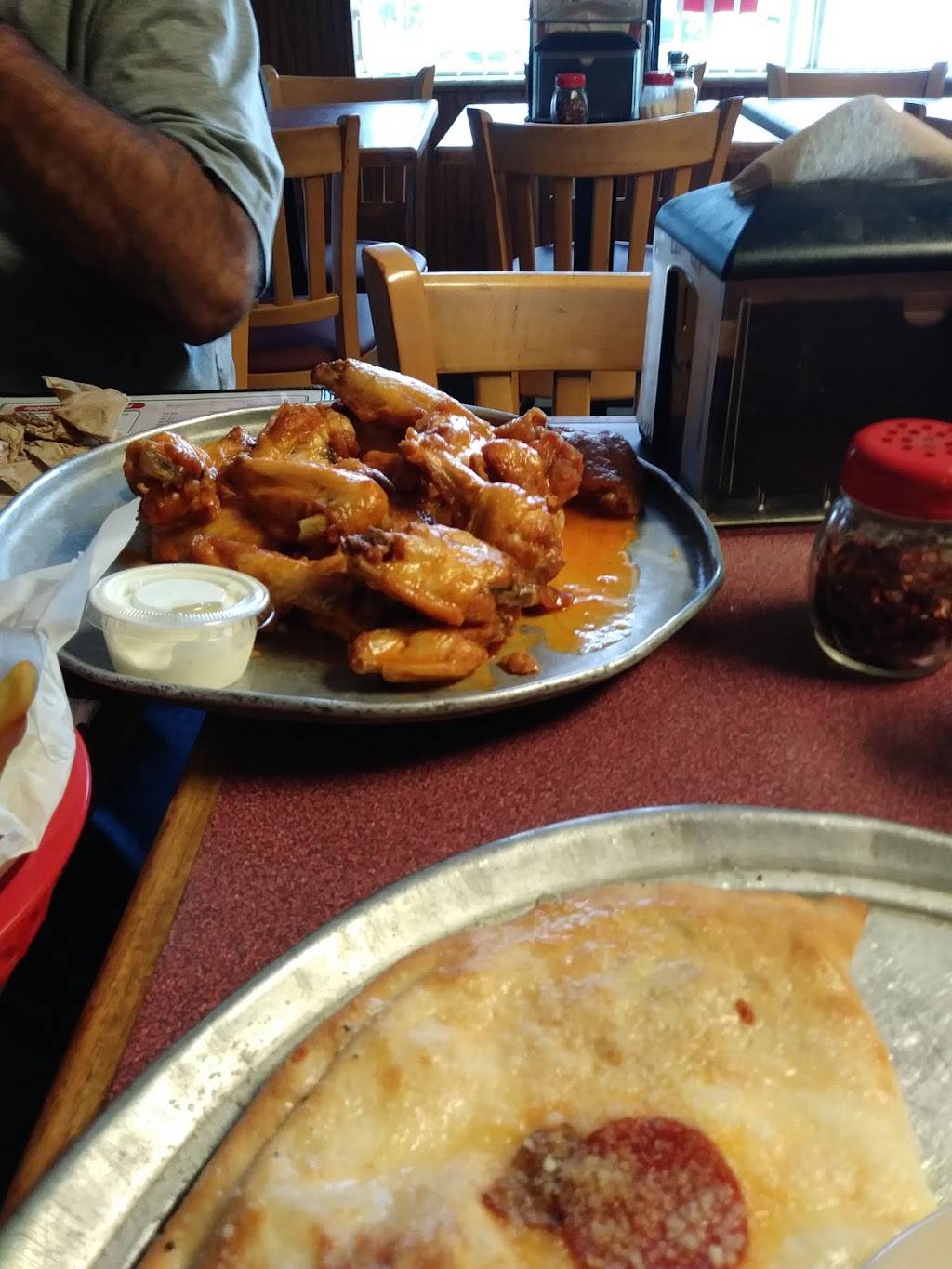 Pizza City | restaurant | 611 W Vine St, Kissimmee, FL 34741, USA | 4078461666 OR +1 407-846-1666