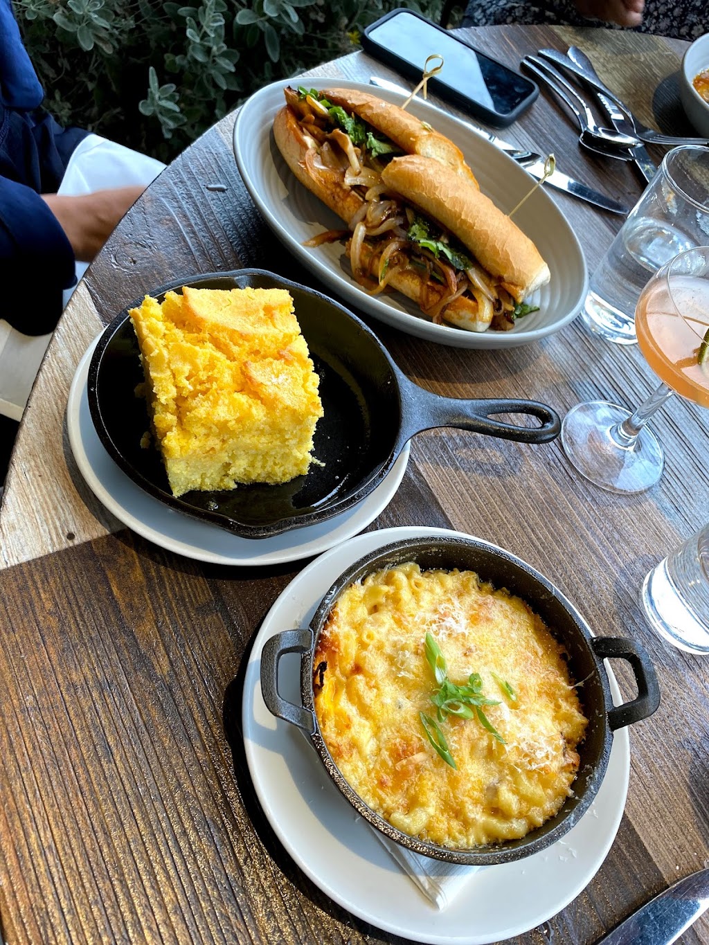 COMMUNION Restaurant & Bar | restaurant | 2350 E Union St, Seattle, WA 98122, USA | 2063918140 OR +1 206-391-8140