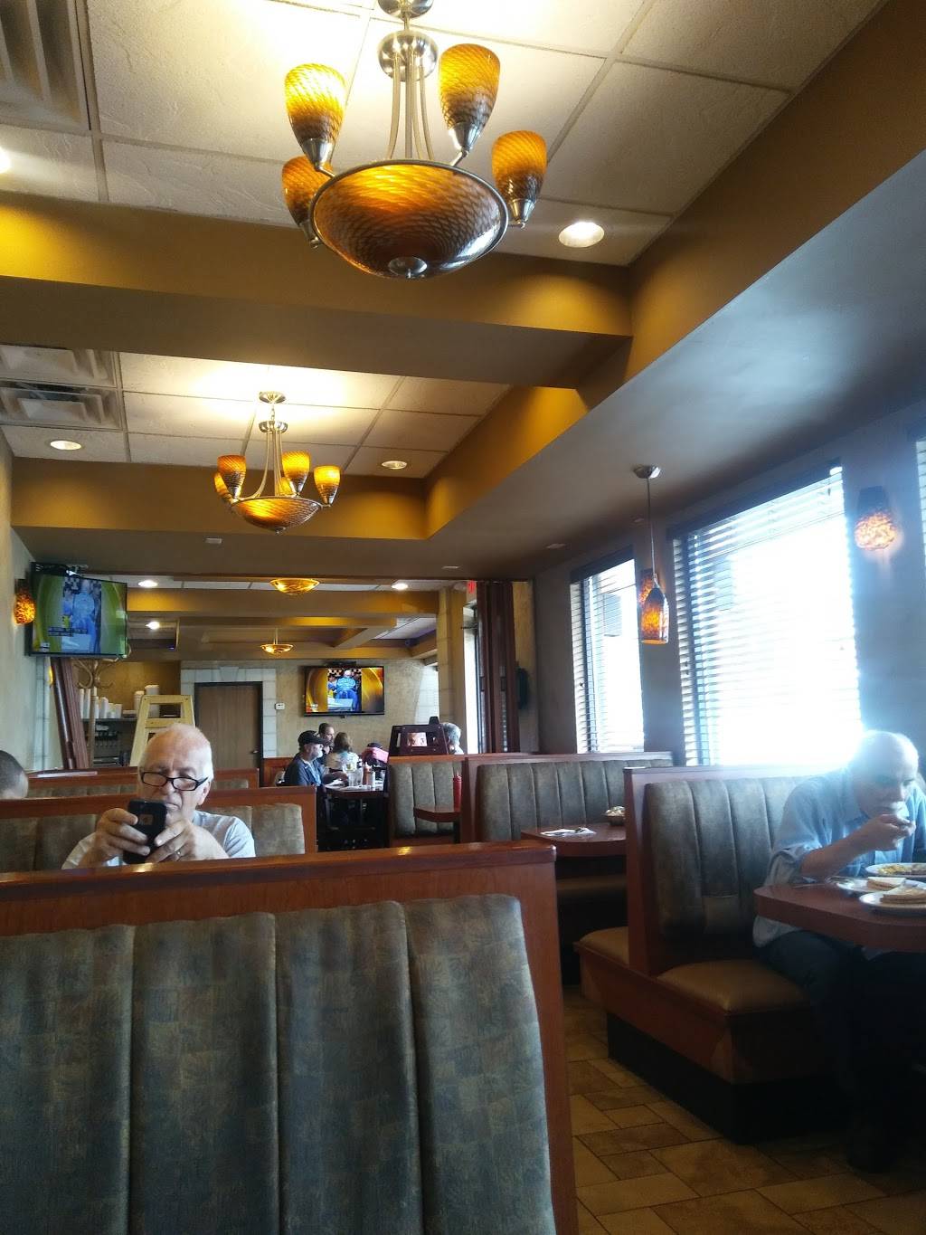 Rockys Coney & Grill Family | restaurant | 1622 S Wayne Rd, Westland, MI 48186, USA | 7347270640 OR +1 734-727-0640