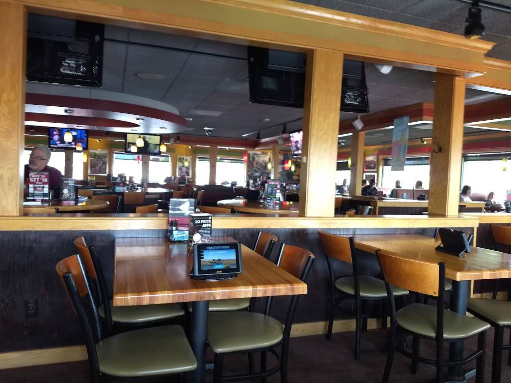 Applebees Grill + Bar | restaurant | 10655 Pendleton Pike, Indianapolis, IN 46236, USA | 3178268209 OR +1 317-826-8209