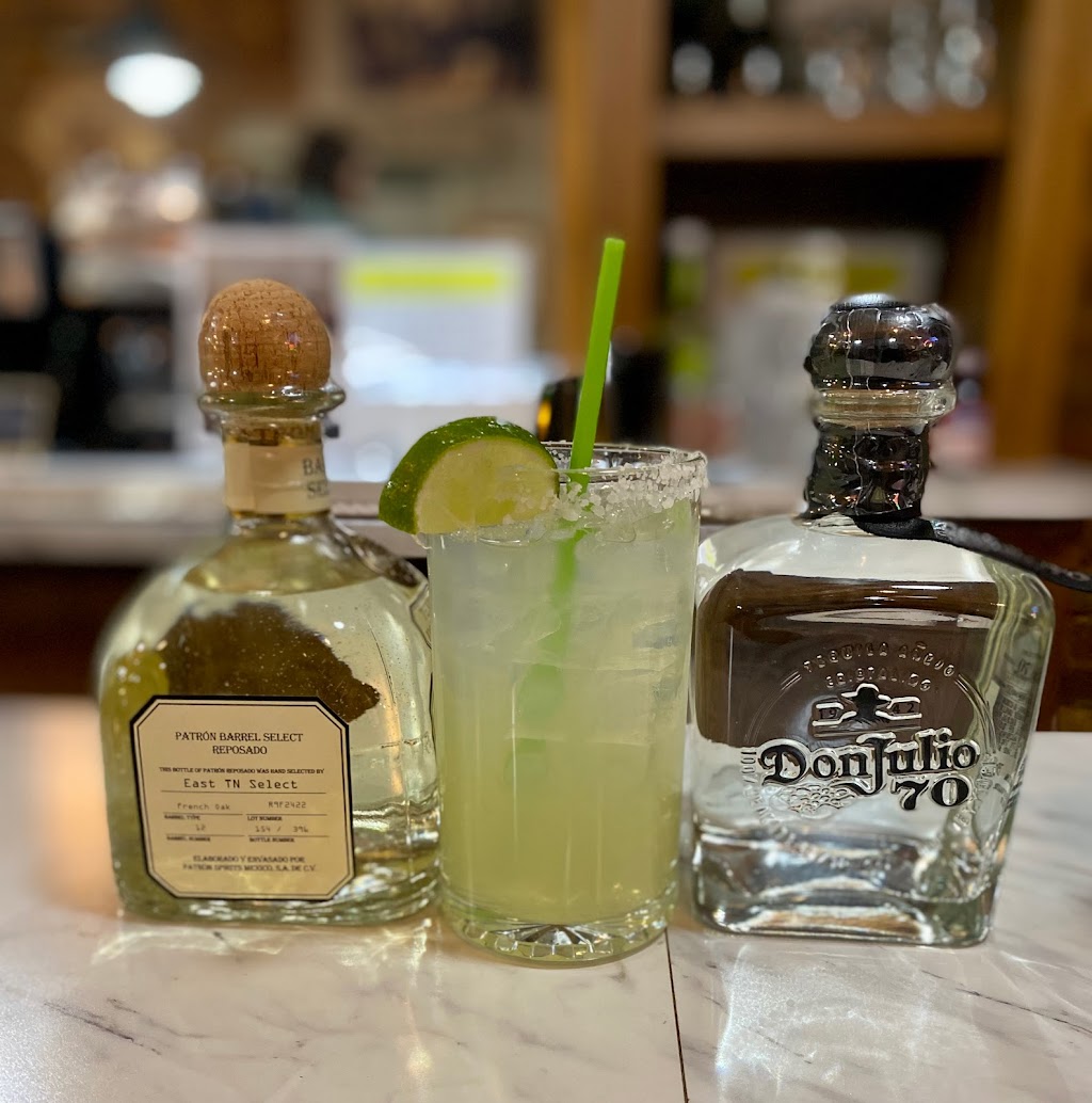 Tea Pad | restaurant | 107 E Main St, Jonesborough, TN 37659, USA | 4239306561 OR +1 423-930-6561