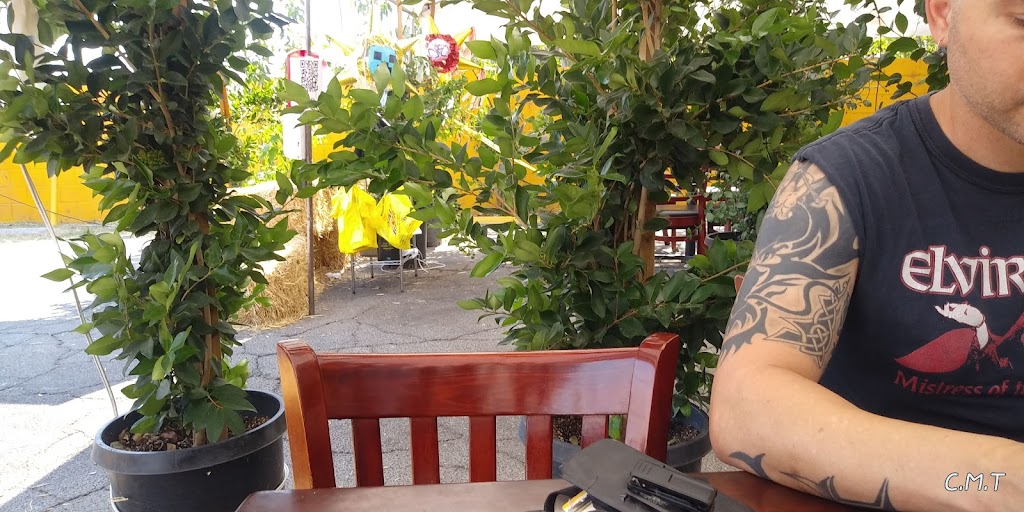 Salsa & Beer #4 | restaurant | 11720 Vanowen St, North Hollywood, CA 91605, USA | 8183583643 OR +1 818-358-3643