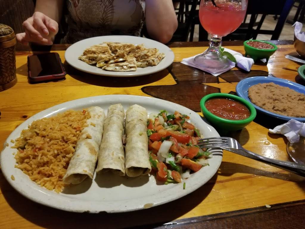 Mi Rancho | restaurant | 4801 Wilson Rd #800, Humble, TX 77396, USA | 2813584700 OR +1 281-358-4700