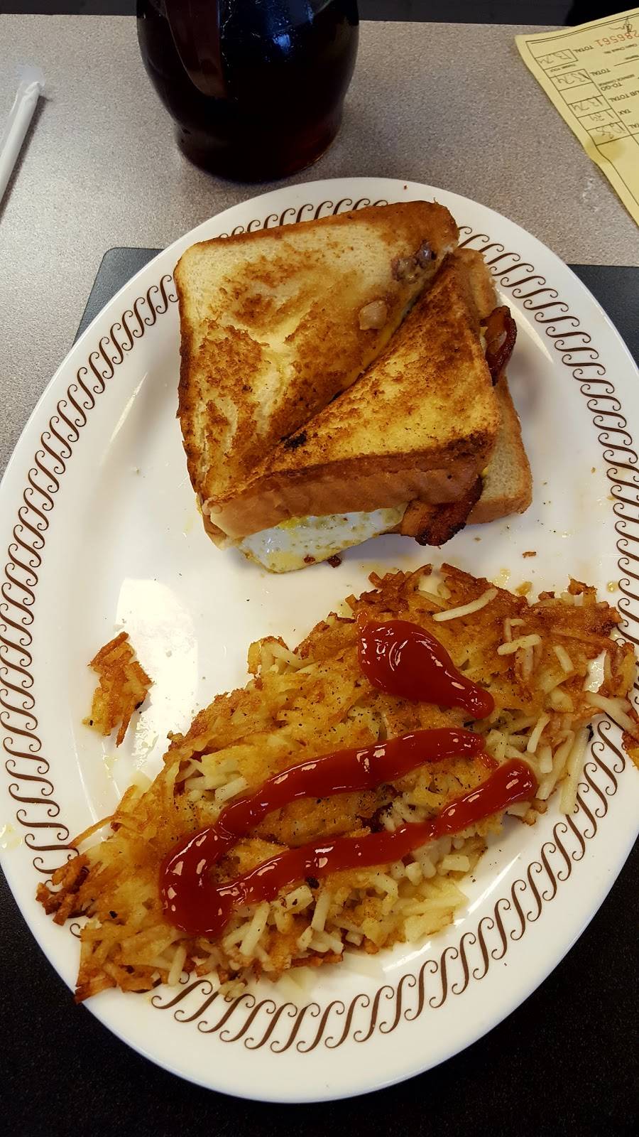 Waffle House | meal takeaway | 2002 Boulevard, Colonial Heights, VA 23834, USA | 8045240733 OR +1 804-524-0733