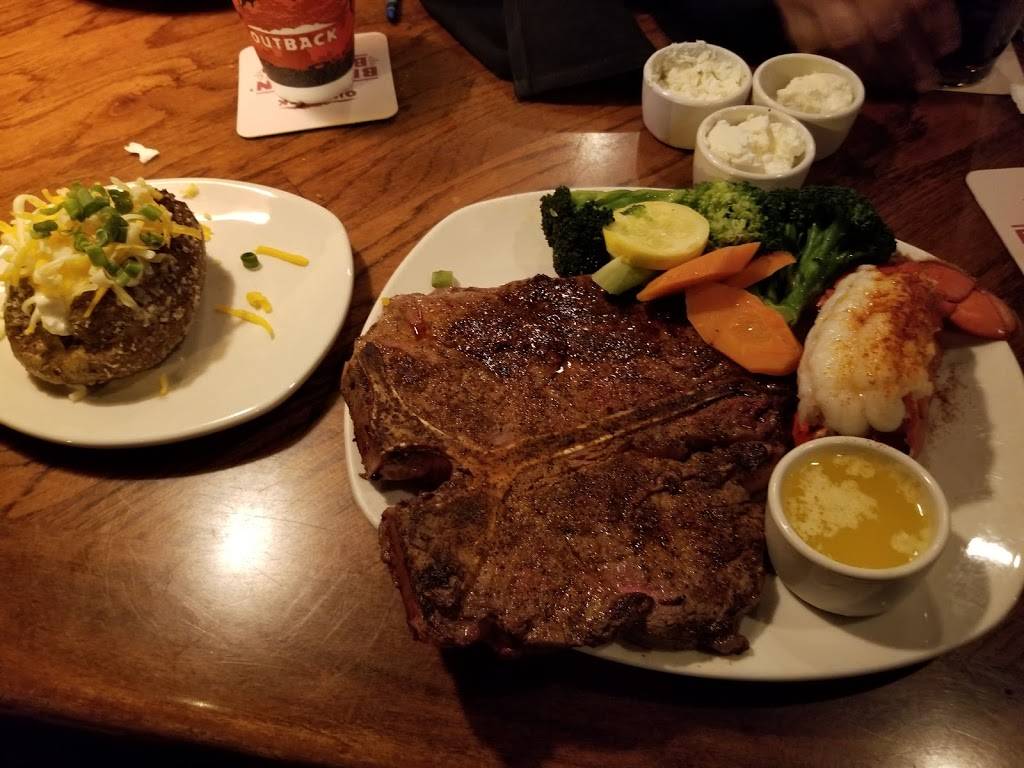 Outback Steakhouse | restaurant | 1000 Division Rd, East Greenwich, RI 02818, USA | 4018864543 OR +1 401-886-4543