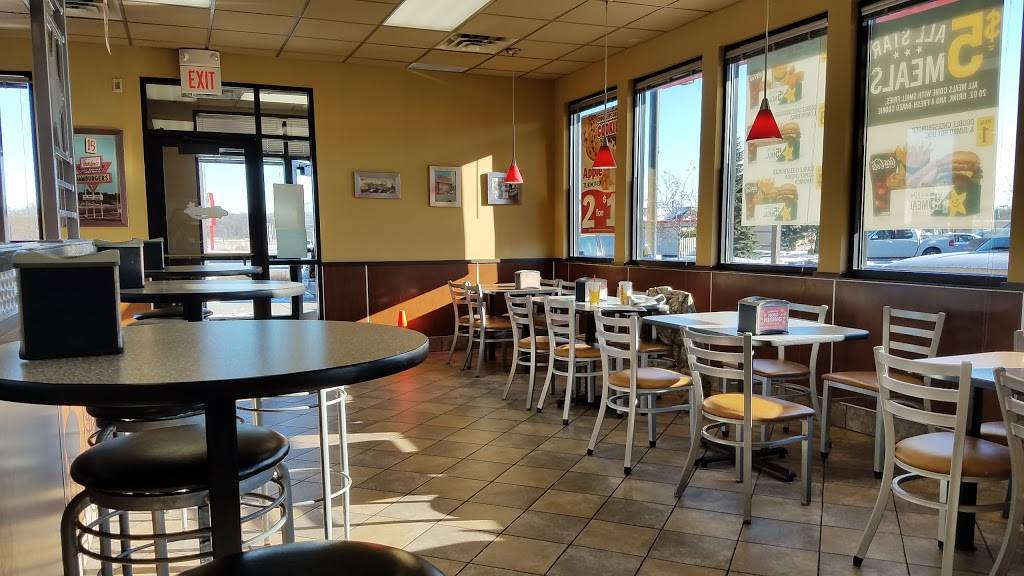 Hardees | restaurant | 12520 Fremont Ave, Zimmerman, MN 55398, USA | 7638563330 OR +1 763-856-3330