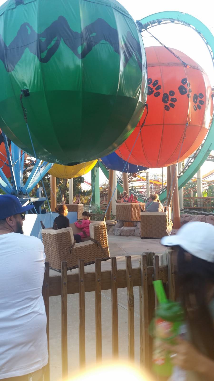 Cave Inn | meal takeaway | 8039 Beach Blvd, Buena Park, CA 90620, USA | 7142205200 OR +1 714-220-5200