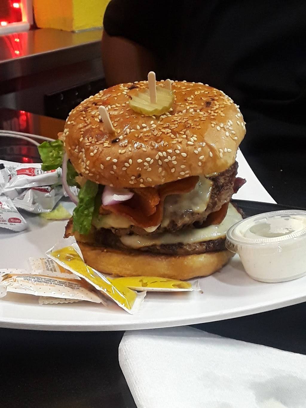 Wings Empire | restaurant | 4737 Federal Blvd, San Diego, CA 92102, USA | 6192551697 OR +1 619-255-1697