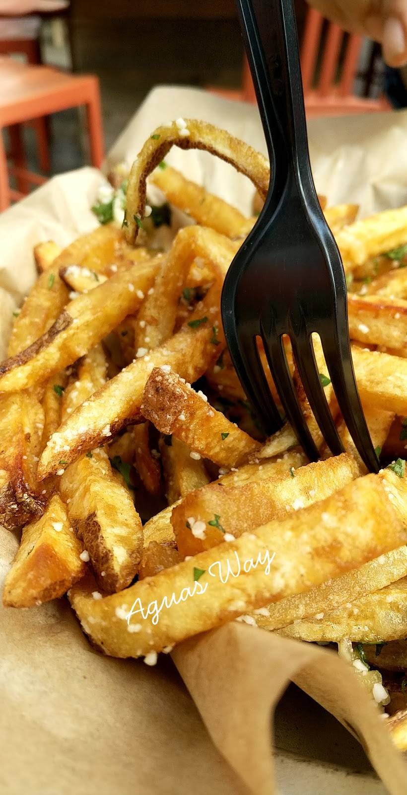 Aguas Way | restaurant | 5248 Long Beach Boulevard, Long Beach, CA 90805, USA | 5627261514 OR +1 562-726-1514